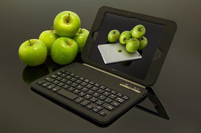 apples on a IPAD
